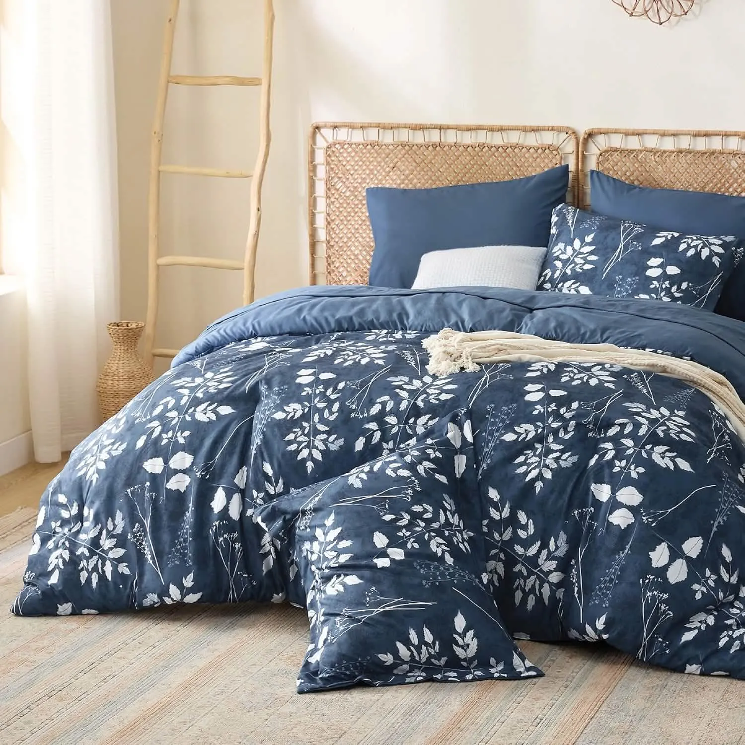 Bedsure Elegant Floral Comforter Sets