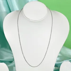 Chic Curb Silver Chain